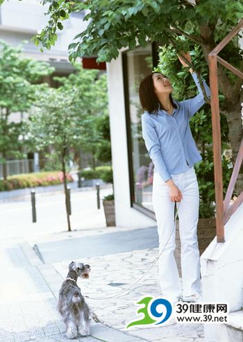 女性初潮涌来的敏感问题