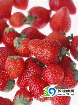 提醒：夏季水果不适宜冰着吃！