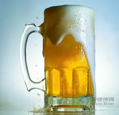 夏季饮冰冻啤酒4大注意
